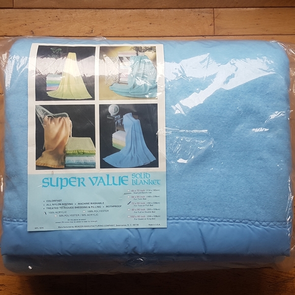 Vintage Blue Beacon Blanket - Picture 4 of 4